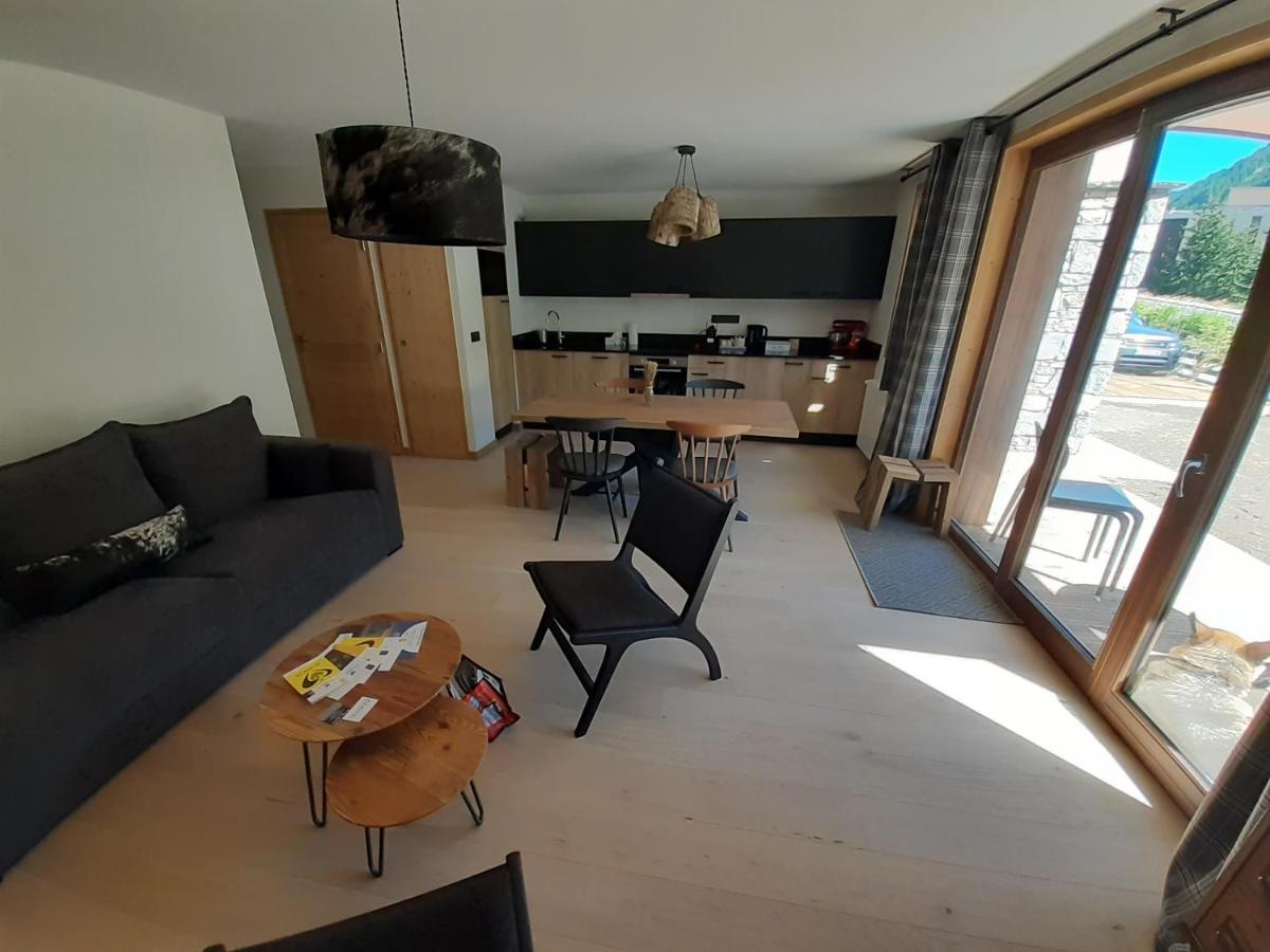 Superbe Appartement T3 4 Etoiles Terrasse Acces Spa Saint-Chaffrey Exterior photo