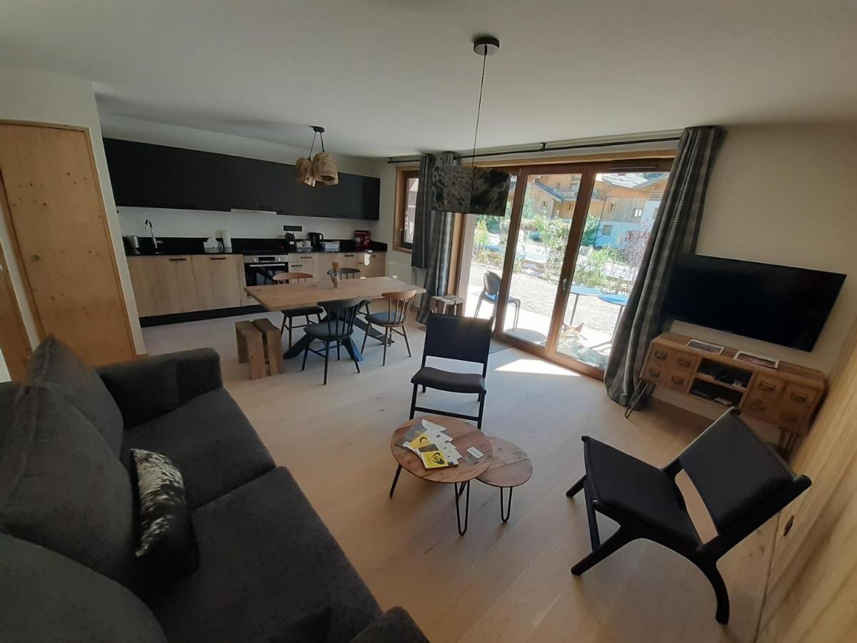 Superbe Appartement T3 4 Etoiles Terrasse Acces Spa Saint-Chaffrey Exterior photo