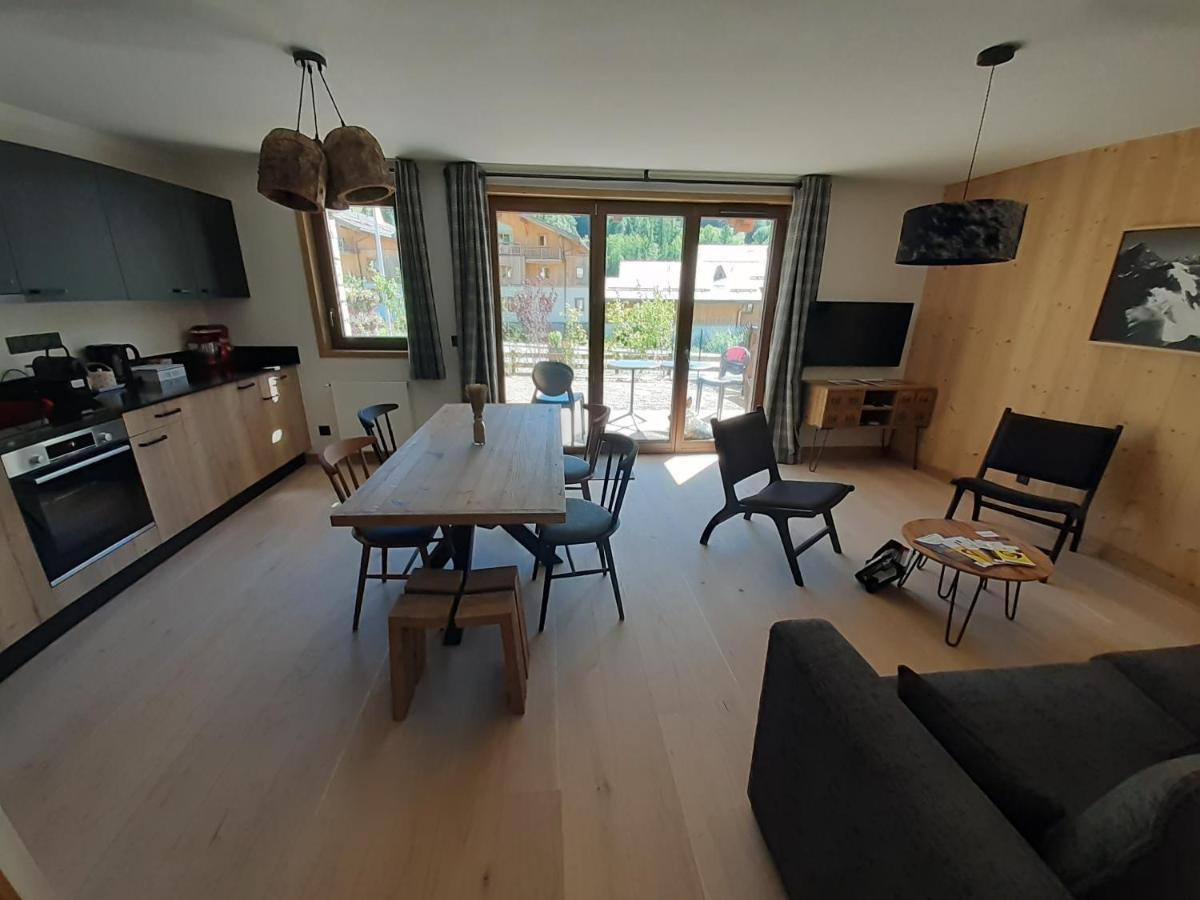 Superbe Appartement T3 4 Etoiles Terrasse Acces Spa Saint-Chaffrey Exterior photo